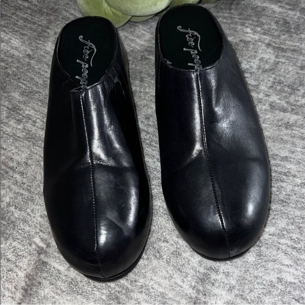 Free People Winston Overlasted Mule - Picture 4 of 12